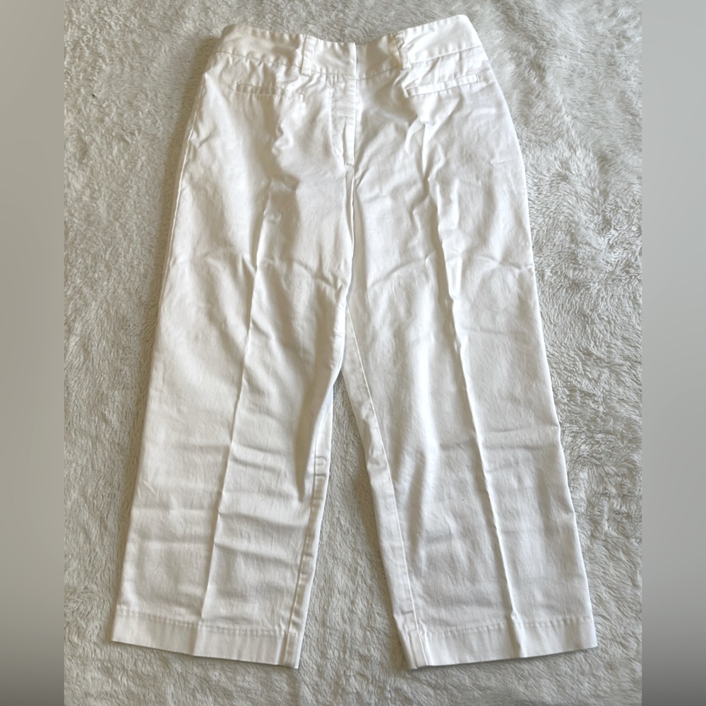 White Dress Capri’s: 212 Collection
